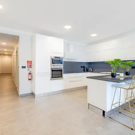 Art Deco In By Buena Vista