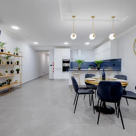 Art Deco In By Buena Vista