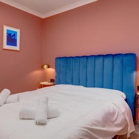 Art Deco In By Buena Vista 슬리에마