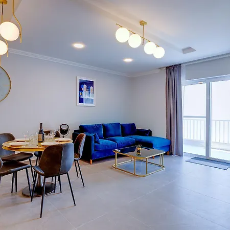 Art Deco In By Buena Vista Apartment *