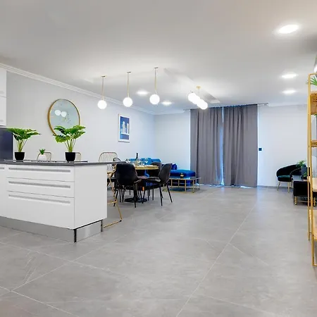 Art Deco In By Buena Vista